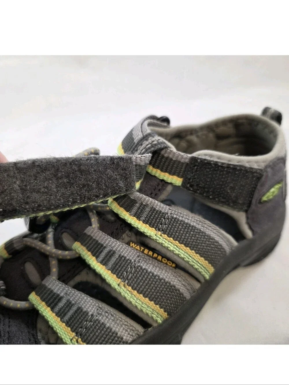 KEEN Newport H2 Kids Sandals Size 13 US Gray Lime Waterproof Closed Toe Outdoor